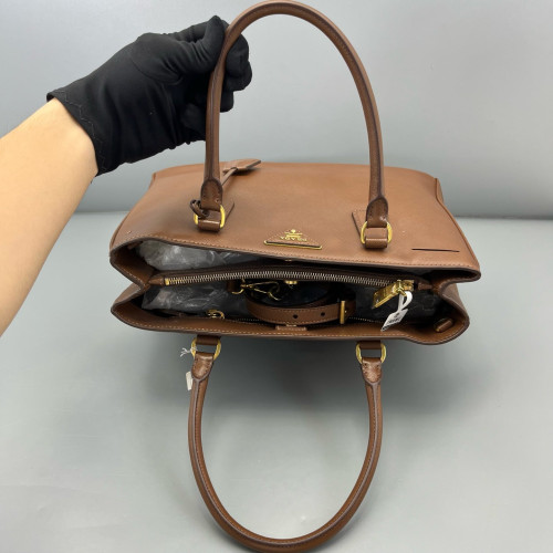 Prada Medium Galleria Double Zip Tote Saffiano Calfskin Brown Prada Medium Galleria Double Zip Tote Saffiano Calfskin Brown