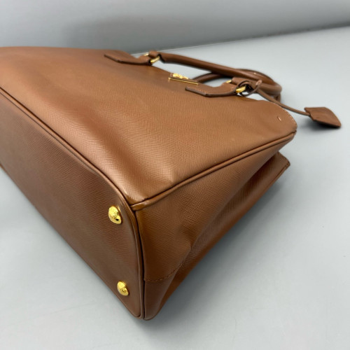 Prada Medium Galleria Double Zip Tote Saffiano Calfskin Brown Prada Medium Galleria Double Zip Tote Saffiano Calfskin Brown