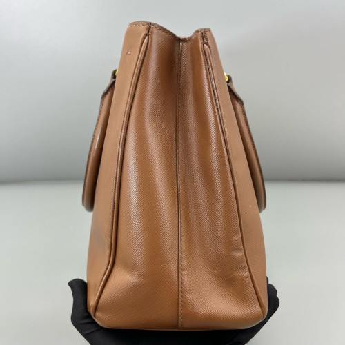 Prada Medium Galleria Double Zip Tote Saffiano Calfskin Brown Prada Medium Galleria Double Zip Tote Saffiano Calfskin Brown
