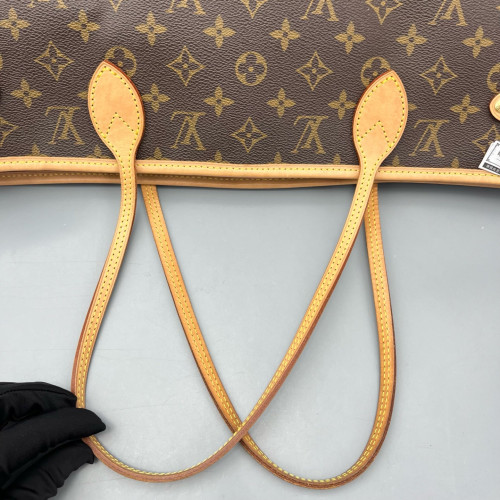 Louis Vuitton Neverfull MM Monogram Brown