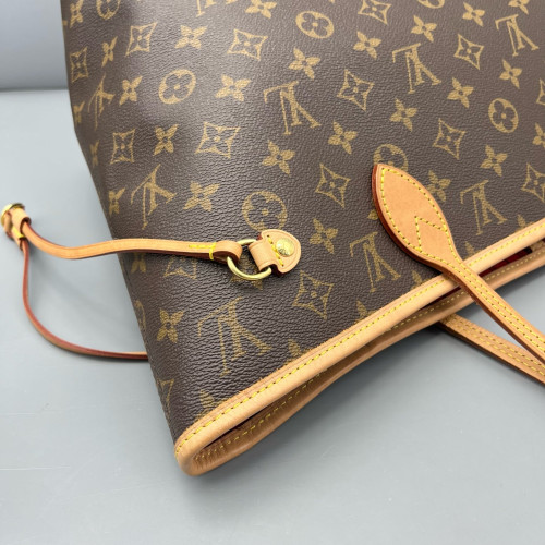 Louis Vuitton Neverfull MM Monogram Brown