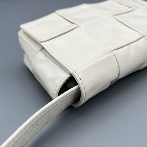 Bottega Veneta The Belt Cassette Bag Calfskin White