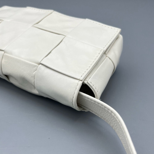 Bottega Veneta The Belt Cassette Bag Calfskin White