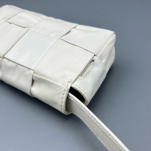 Bottega Veneta The Belt Cassette Bag Calfskin White