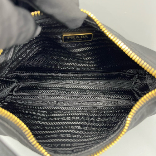 Prada Re-Edition 2005 Shoulder Bag Nylon Black