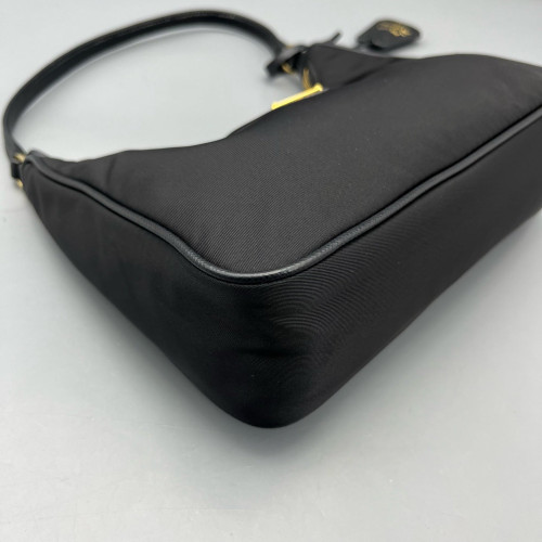 Prada Re-Edition 2005 Shoulder Bag Nylon Black