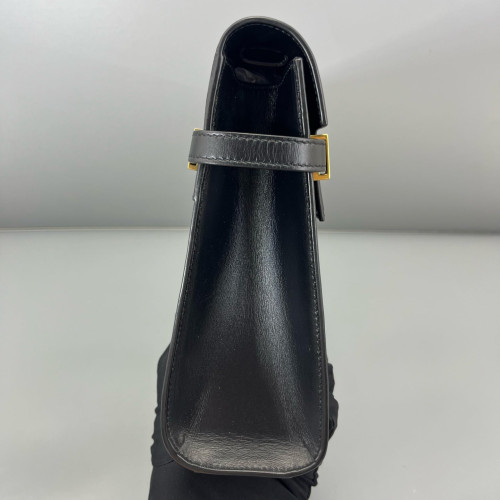 Yves Saint Laurent Medium Manhattan Shoulder Bag Calfskin Black Yves Saint Laurent Medium Manhattan Shoulder Bag Calfskin Black