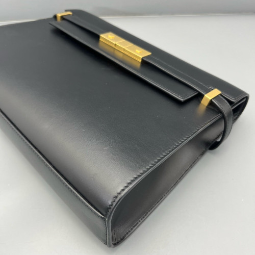 Yves Saint Laurent Medium Manhattan Shoulder Bag Calfskin Black Yves Saint Laurent Medium Manhattan Shoulder Bag Calfskin Black