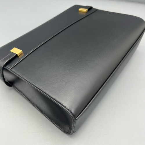 Yves Saint Laurent Medium Manhattan Shoulder Bag Calfskin Black Yves Saint Laurent Medium Manhattan Shoulder Bag Calfskin Black