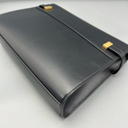 Yves Saint Laurent Medium Manhattan Shoulder Bag Calfskin Black Yves Saint Laurent Medium Manhattan Shoulder Bag Calfskin Black