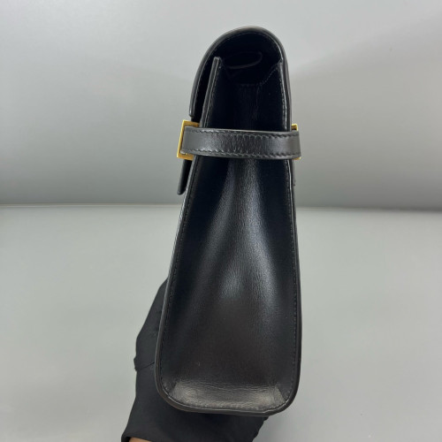 Yves Saint Laurent Medium Manhattan Shoulder Bag Calfskin Black Yves Saint Laurent Medium Manhattan Shoulder Bag Calfskin Black