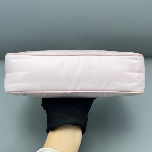 Prada Re-Edition 2005 Shoulder Bag Nylon Light Pink
