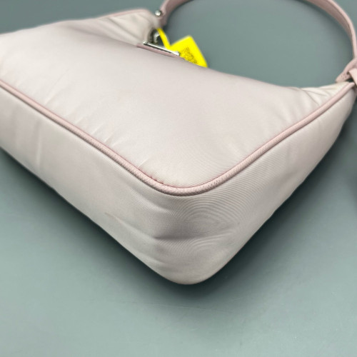 Prada Re-Edition 2005 Shoulder Bag Nylon Light Pink