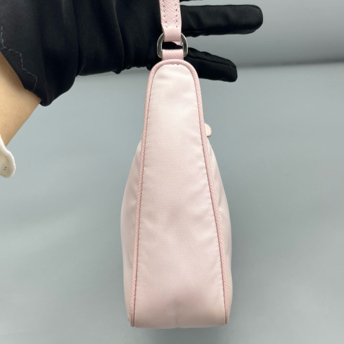 Prada Re-Edition 2005 Shoulder Bag Nylon Light Pink