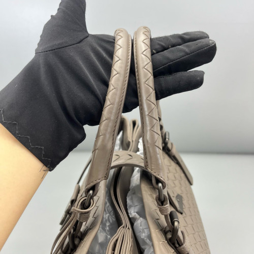 Bottega Veneta Large Roma Tote Bag Lambskin Intrecciato Nappa Grey