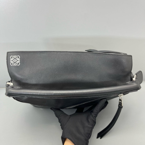 Loewe Medium Puzzle Calfskin Black