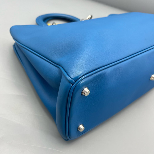 Dior Large Diorissimo Tote Calfskin Blue