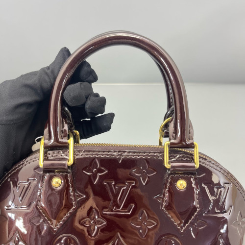 Louis Vuitton Alma BB Vernis Amarante