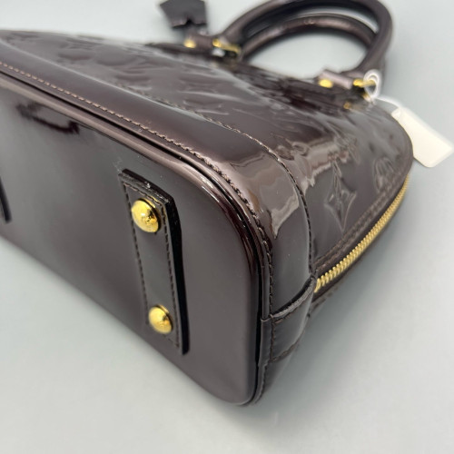 Louis Vuitton Alma BB Vernis Amarante