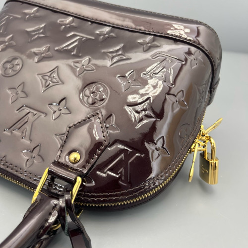 Louis Vuitton Alma BB Vernis Amarante