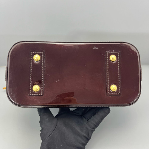 Louis Vuitton Alma BB Vernis Amarante