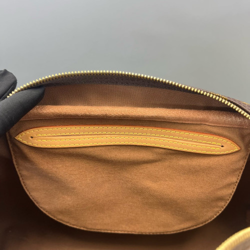 Louis Vuitton Montorgueil GM Monogram Brown