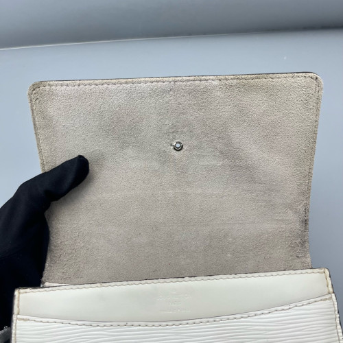 Louis Vuitton Twist Belt Chain Wallet Epi White