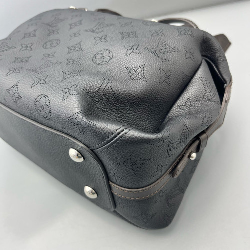 Louis Vuitton Handbag Mahina Black