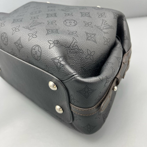 Louis Vuitton Handbag Mahina Black