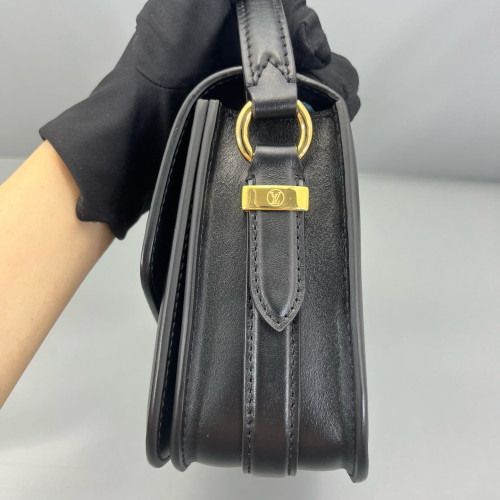 Louis Vuitton Pont 9 PM Calfskin Black
