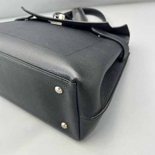 Louis Vuitton Lockme Ever MM Calfskin Black