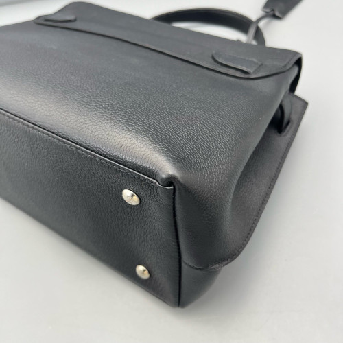 Louis Vuitton Lockme Ever MM Calfskin Black