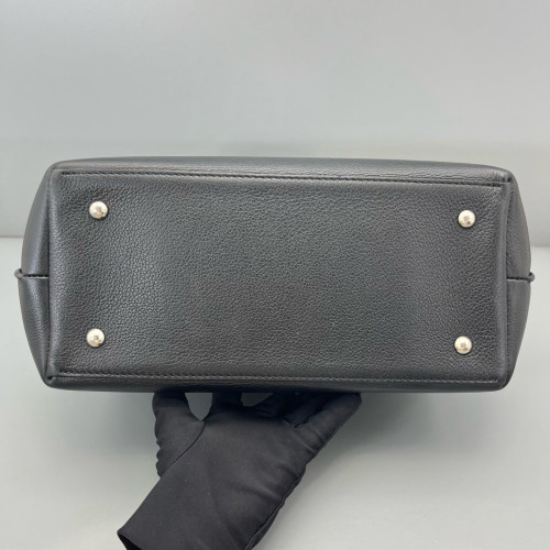 Louis Vuitton Lockme Ever MM Calfskin Black
