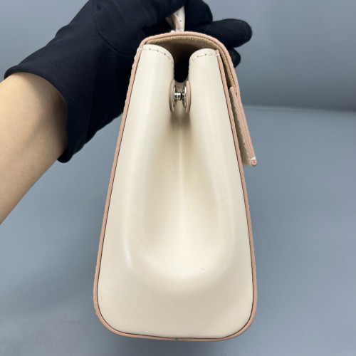 Louis Vuitton Cluny Mini Epi White