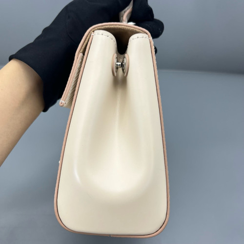 Louis Vuitton Cluny Mini Epi White