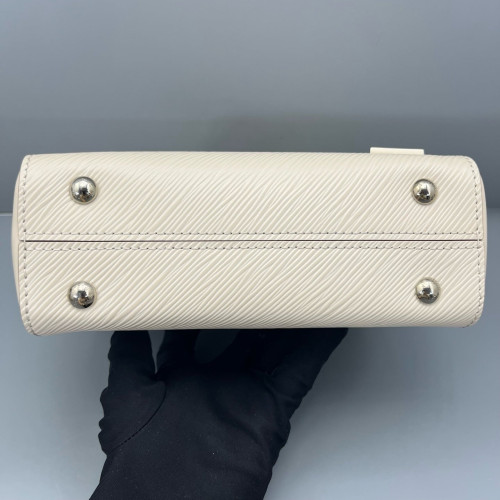 Louis Vuitton Cluny Mini Epi White