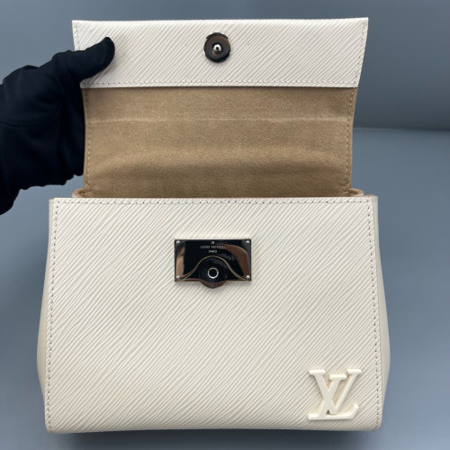Louis Vuitton Cluny Mini Epi White