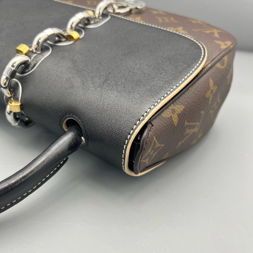 Louis Vuitton Chain It PM Monogram Brown