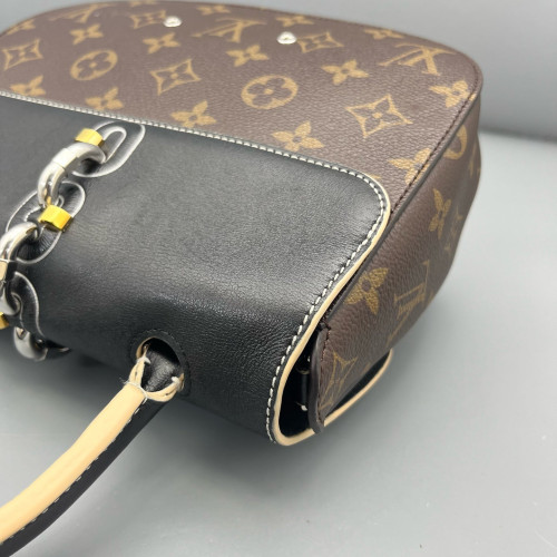 Louis Vuitton Chain It PM Monogram Brown