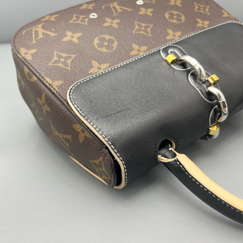 Louis Vuitton Chain It PM Monogram Brown