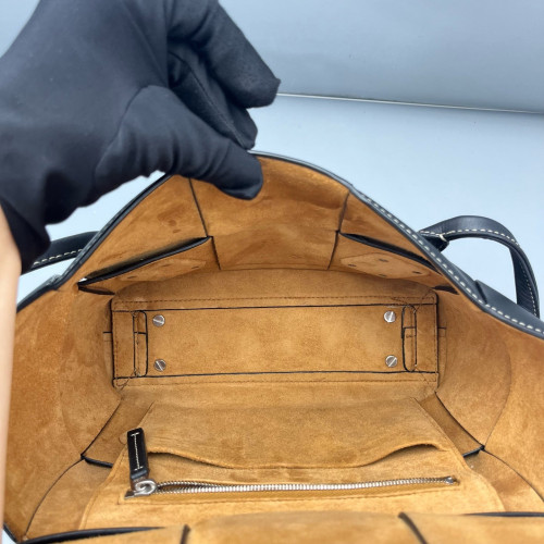 Bottega Veneta Small Arco Intrecciato Nappa Black