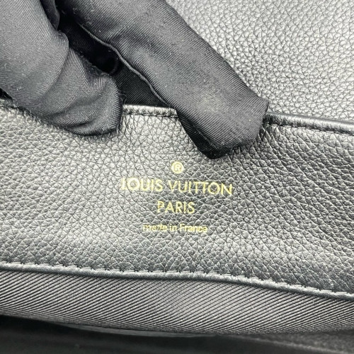 Louis Vuitton Messenger Calfskin Black