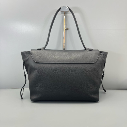 Louis Vuitton Messenger Calfskin Black