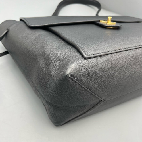 Louis Vuitton Messenger Calfskin Black