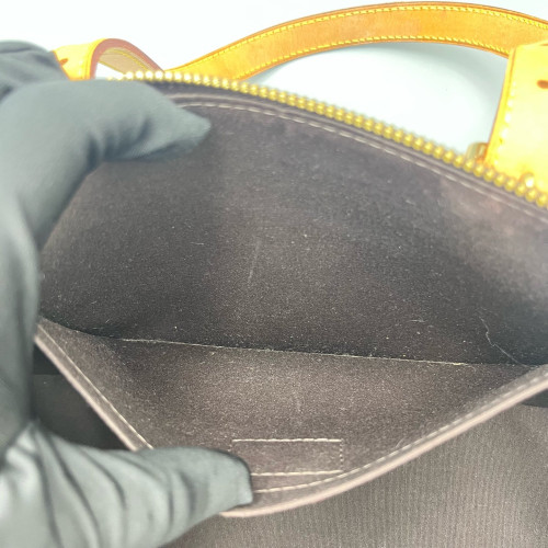 Louis Vuitton Shoulder Bag Vernis Amarante