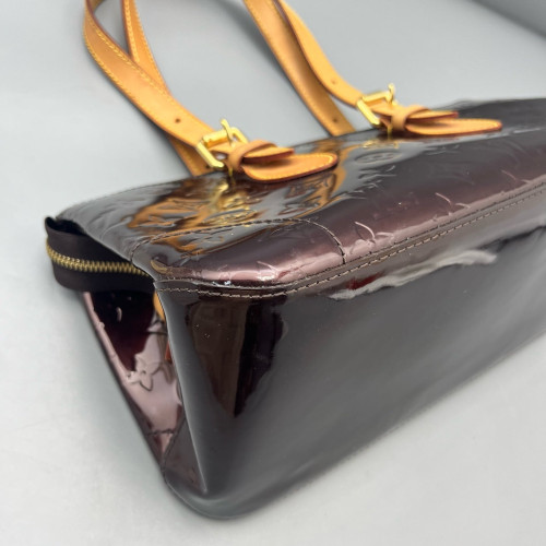 Louis Vuitton Shoulder Bag Vernis Amarante
