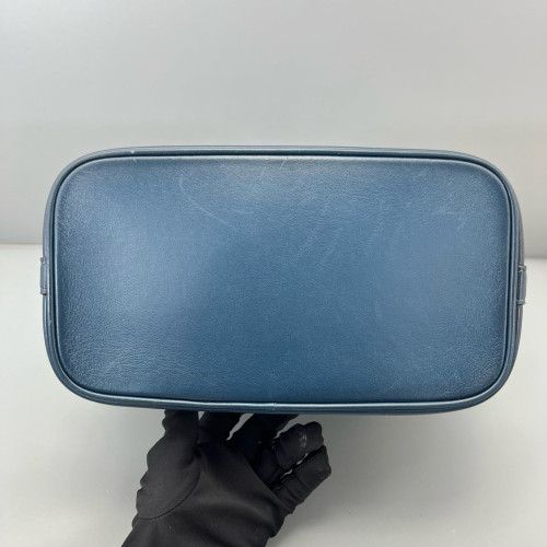 Louis Vuitton Bucket Calfskin Blue