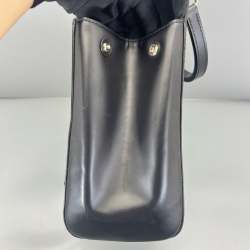 Louis Vuitton Cluny Mm Epi Black