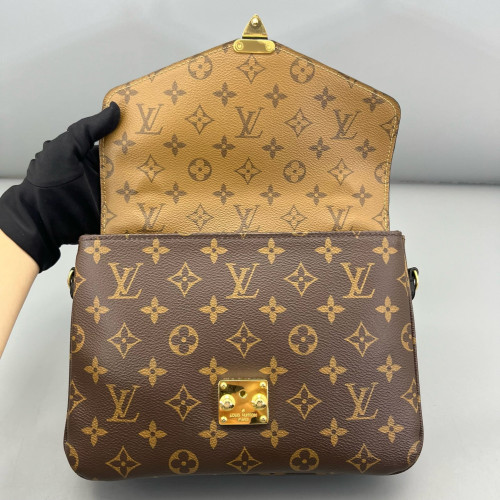 Louis Vuitton Pochette Metis Monogram Dark Brown Light Brown Louis Vuitton Pochette Metis Monogram Dark Brown Light Brown