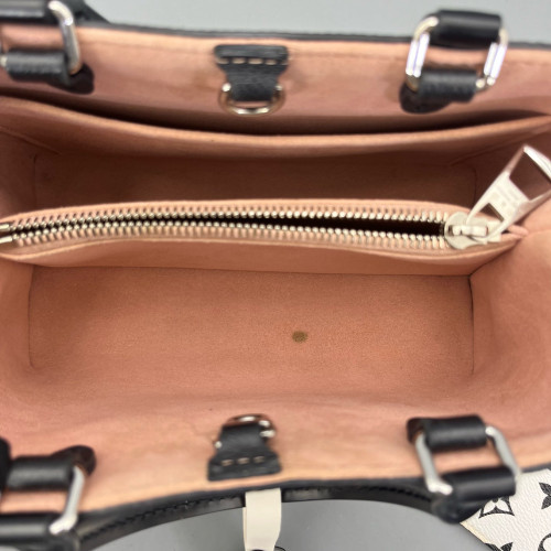 Louis Vuitton Handbag Epi Black Louis Vuitton Handbag Epi Black